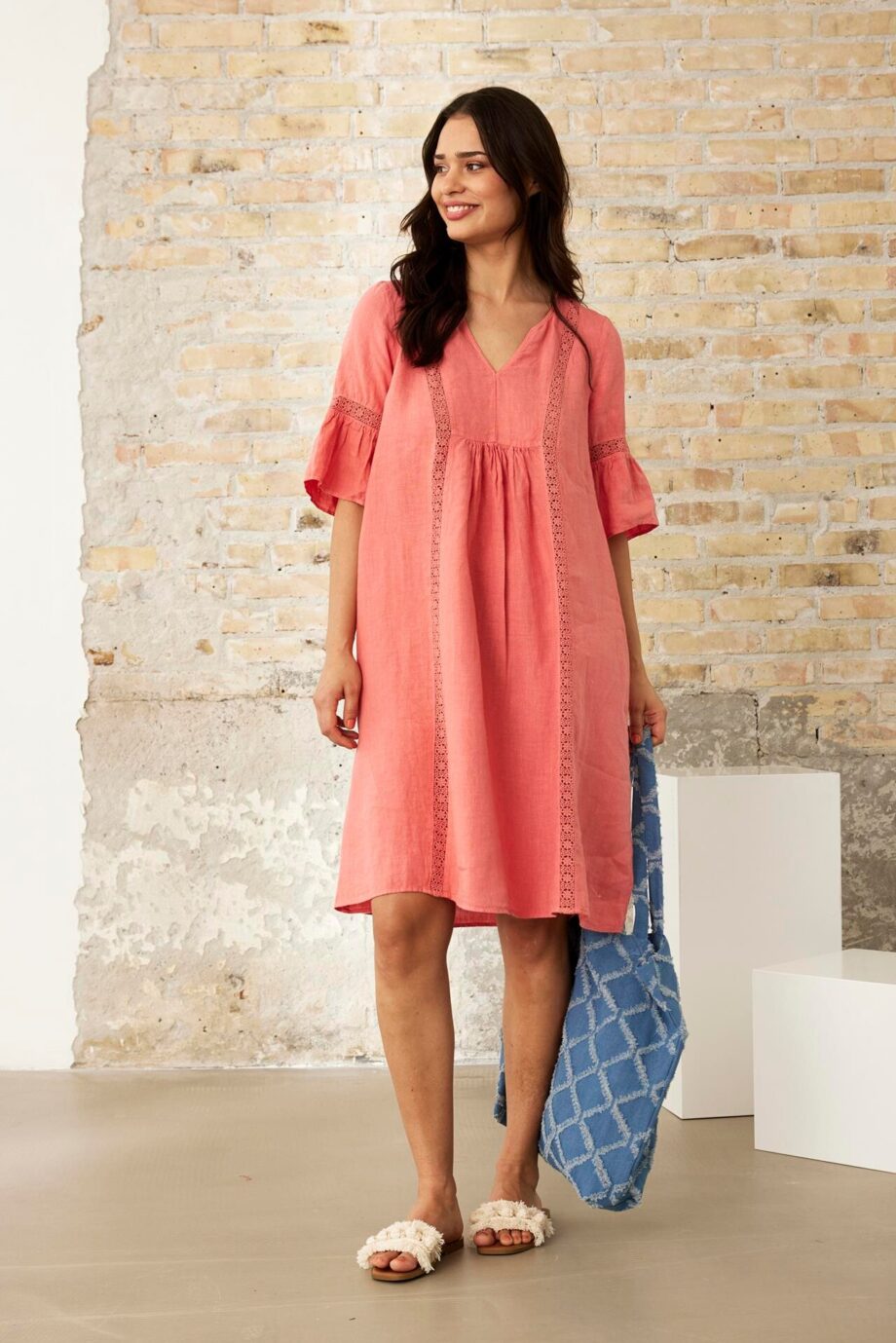 Rød Front Lino Kjole Farve: Coral Størrelse: Dame - In Front Kjoler  - 5714220334795